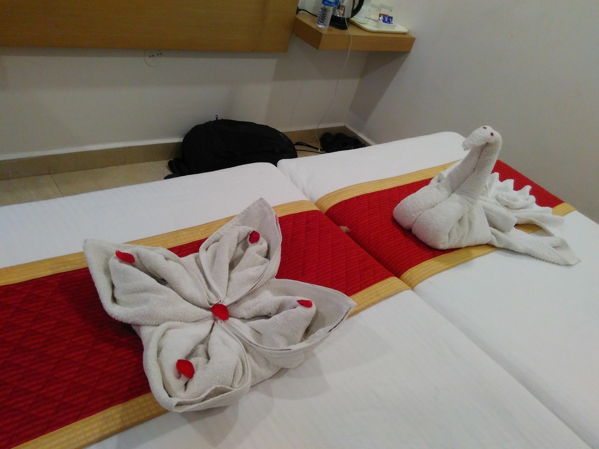 Clarks Inn Hampi Kamalapur Экстерьер фото